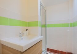 Westend Place - ground floor shower room