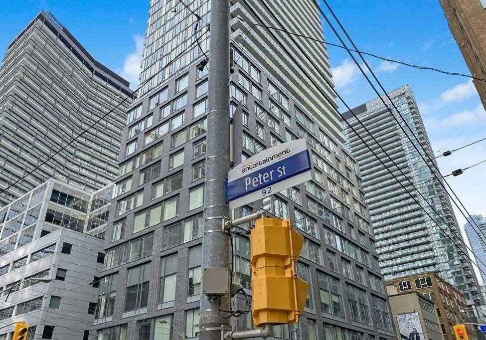 Luxury Condo Studio on Peter St Downtown Toronto