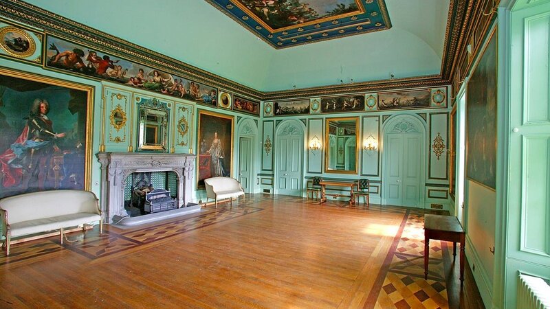 The Music Room - The music room at Murthly Castle is ideal for wedding receptions or corporate hire and events. (© Scottish Field)