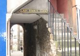 Ladystair Close entrance on the Royal Mile