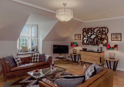 Sitting Room with High Speed Internet