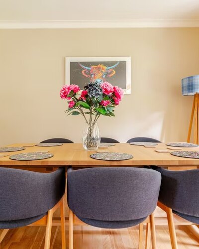 Bright Dining Area in a Self-catered Let - Gather around this bright and stylish dining table, perfect for sharing meals and good conversation