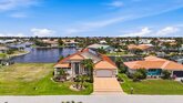 A Florida House Villa