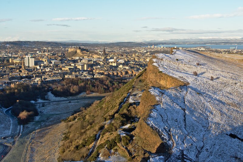 Edinburgh viewed from Arthur's Seat (© Magnus Hagdorn on Wikipedia) Edinburgh viewed from Arthur's Seat (© Magnus Hagdorn on Wikipedia)
