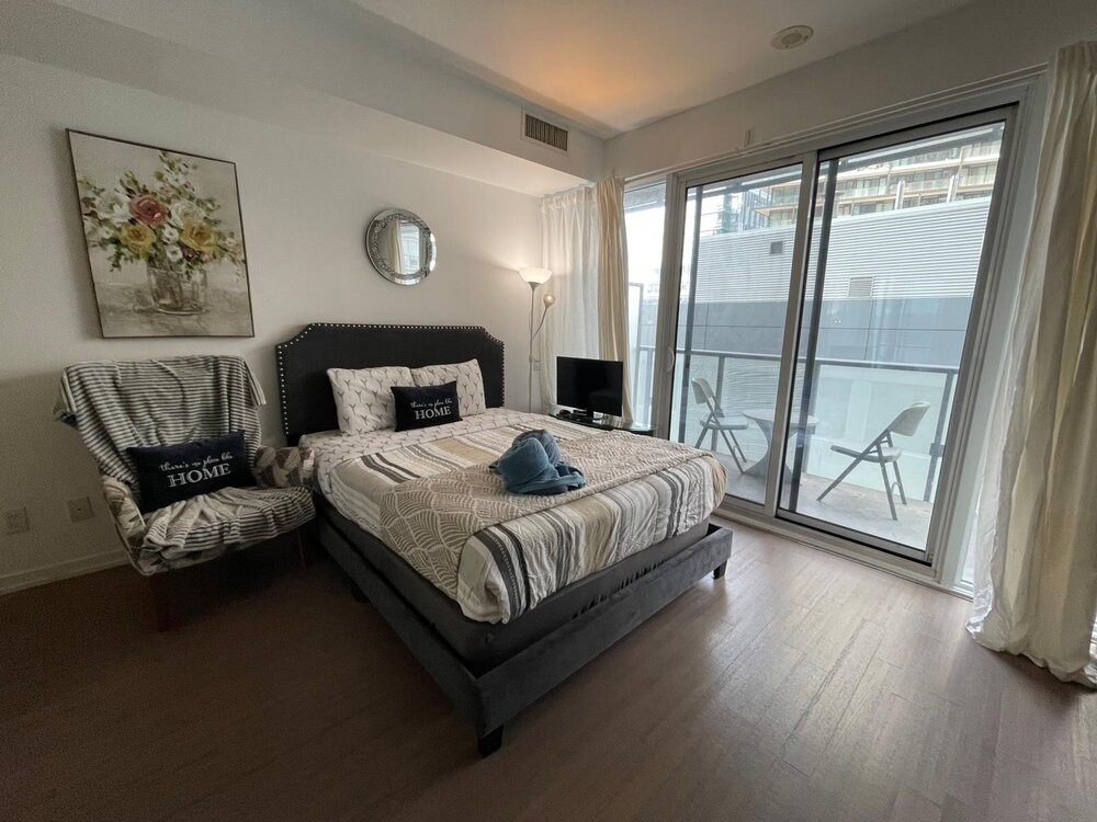Luxury Condo Studio Downtown Toronto Entertainment Area, Toronto ...