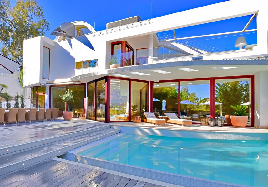 Pool & Property