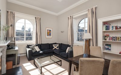 Living room in the apartment 15 on Royal Mail