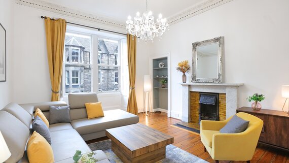 The Forrest Road Residence - living room - The Forrest Road Residence, a 2 bedroom Edinburgh holiday let