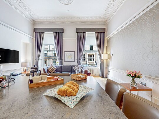 19-web-or-mls-242 West George Street Ground Flat CAMPBELL_22