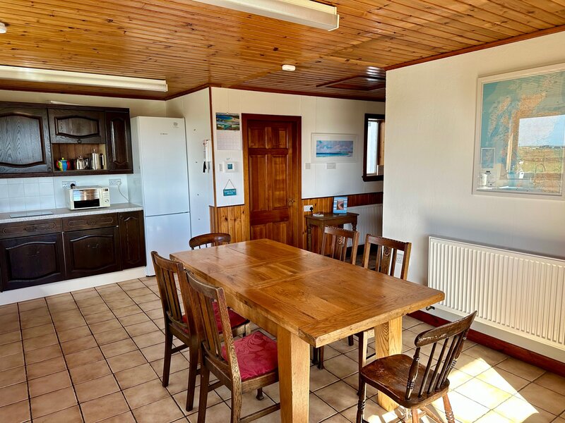 AE68C6A0-53F7-4033-8E93-5A3CDFE95D61